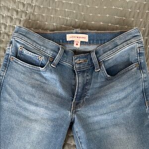 Lucky Brand Mid Rise Sweet Straight jeans